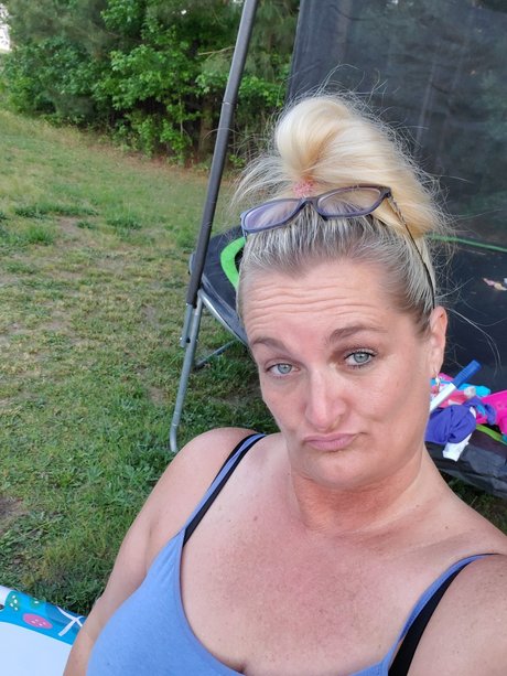 La Guera sexy actress images