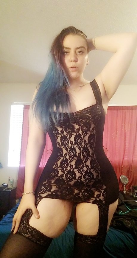 Lady Evergreen hot star pic