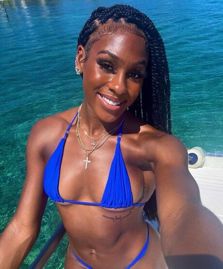 girlfriend onlyfans free nude images