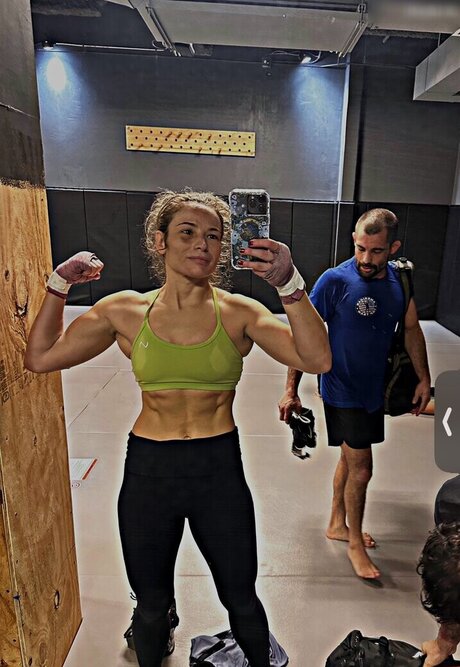 Prominent pornstar beautiful img