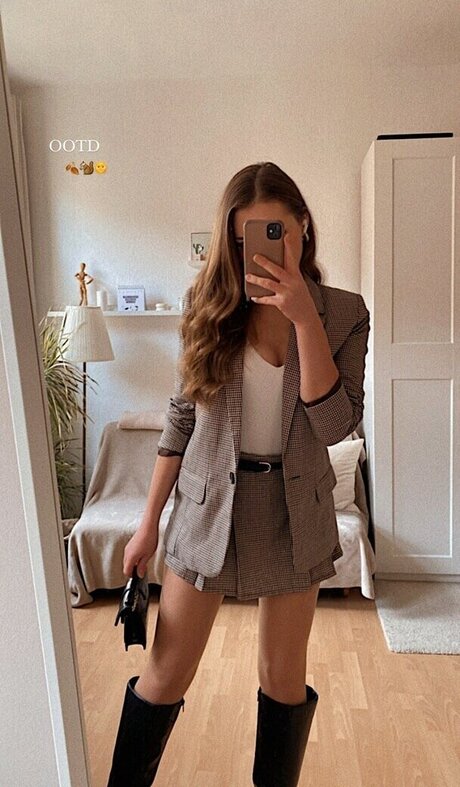 skinny blonde milf onlyfans beautiful porn photos