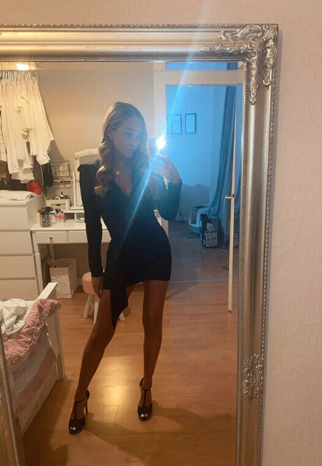 teen pantyhose onlyfans sexy naked photo