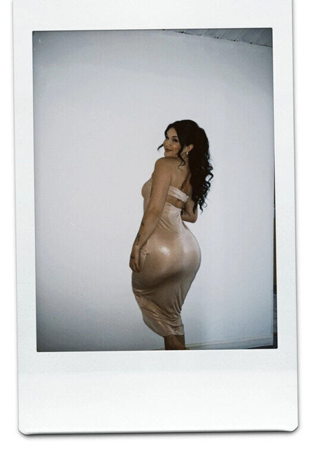 Vinted eBay exclusive model gallery