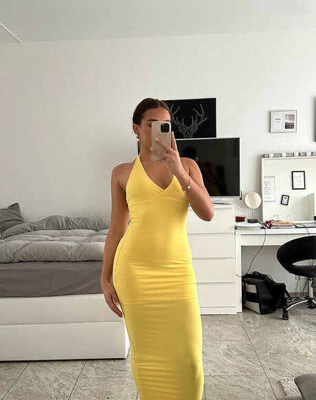 japanese teen onlyfans beautiful naked pictures