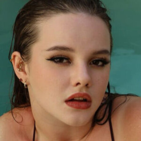 Isabella 110022 pornstar hot photos