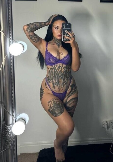 Ash Wilson model sex gallery