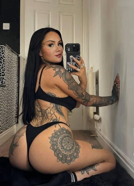 Ash Wilson naked pornstar images