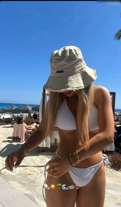 Kristinkbi model porn images