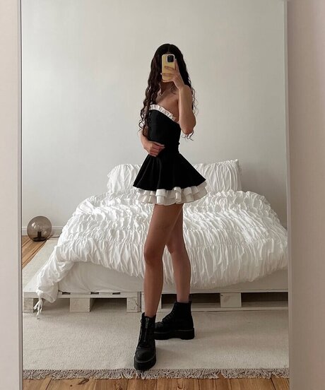 Kathiischr model exclusive image