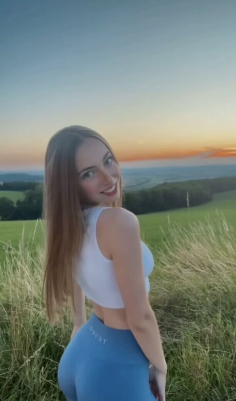 Kim Jule sexy pornstar img