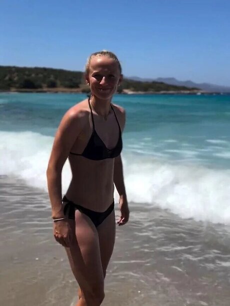 prone onlyfans porno images