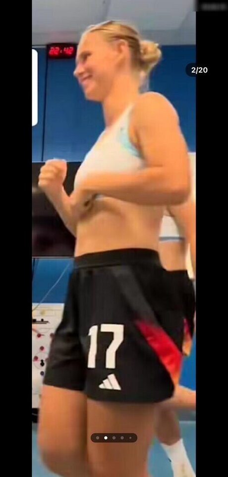 DFB Damen sexy model images