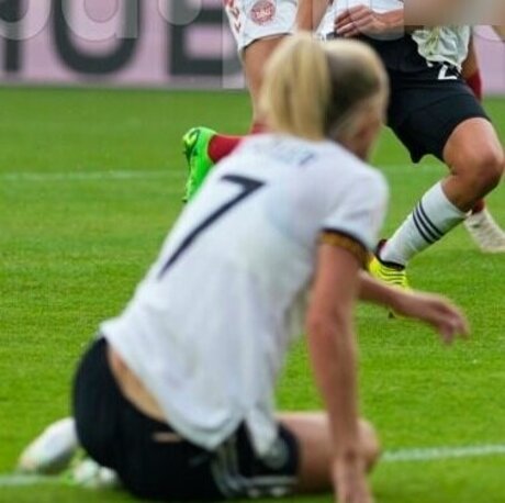 DFB Damen porn star photo