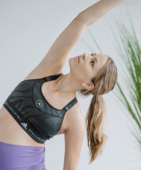 DFB Damen high quality pornstar img