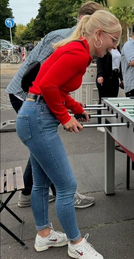 Jette Nietzard star adult galleries