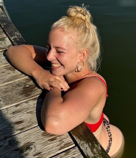 Jette Nietzard pornstar top gallery