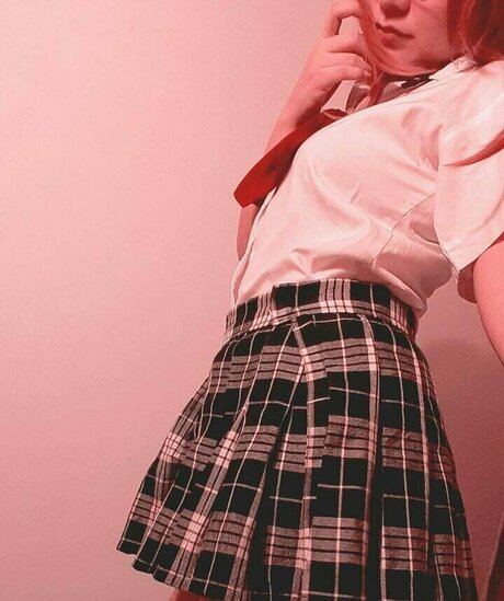 Doppamini nude model image