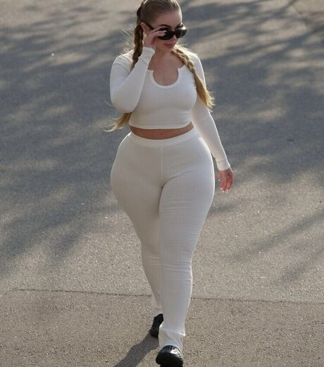 goth trans onlyfans free naked pictures