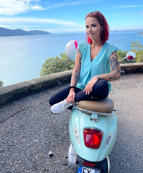 big tits nerd onlyfans free sexy image