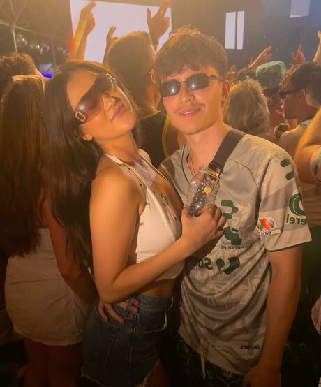 Nevaehmaezee model nice gallery