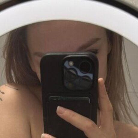 Motorradmia hot actress photo