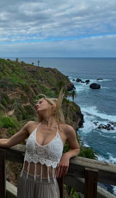 ol sushko model beautiful photo