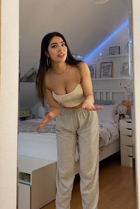 Dani Klieber model nude photo