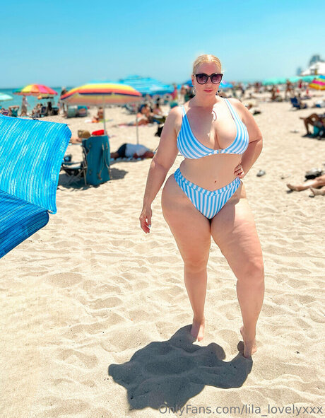 Lila Lovely pornographic model pics