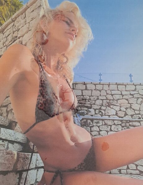 famous nude onlyfans beautiful img