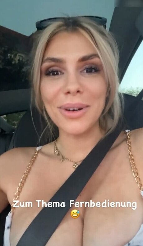 Nathalie Bleicher Woth exclusive star picture