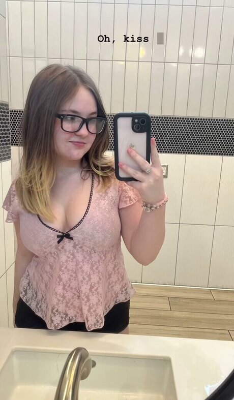 Itzgracierobbins star top pics