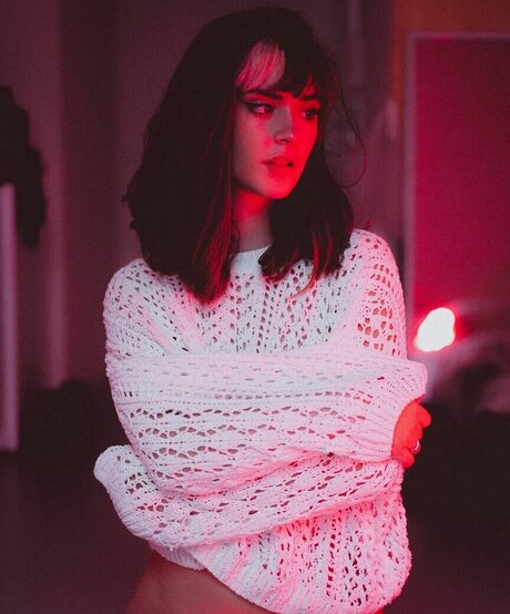 blonde babe onlyfans art nude archive