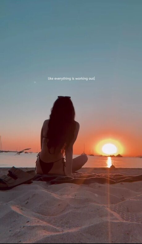 Larafina model nudes pic