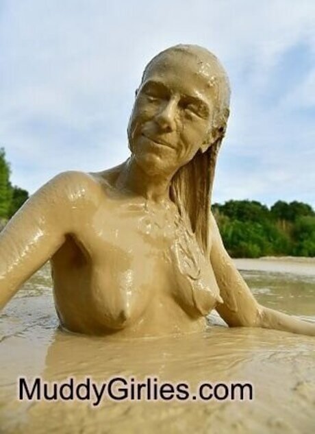 Antje M nning naked model picture