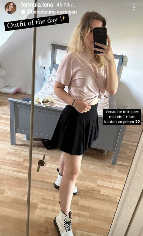 FormulaLena star nude img