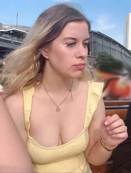 FormulaLena star perfect pic