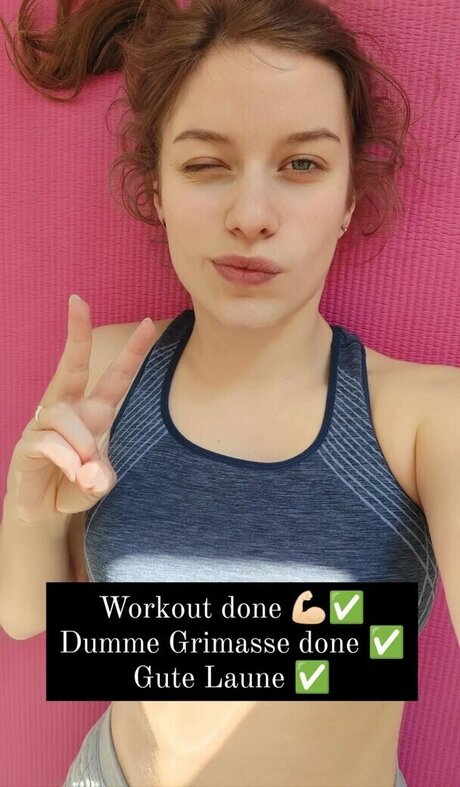 FormulaLena model art pics