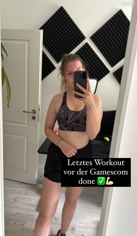 FormulaLena star xxx img