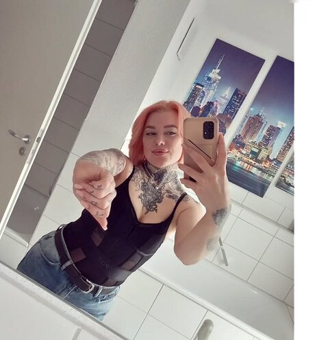 Typischblonnd hot pornstar pics