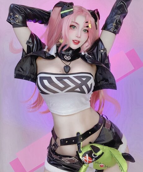 Hiniitaa nice model image