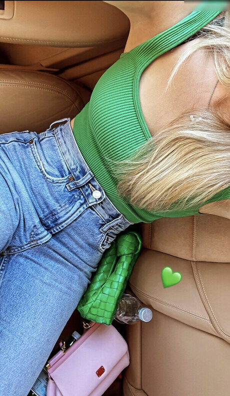 skinny babe onlyfans beautiful xxx img