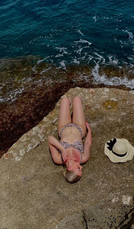 Michelle Knaub naked pornstar archive