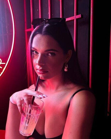 Hedda wmd star naked gallery