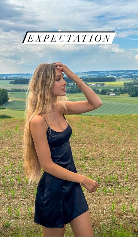 Isabella Sp th art model img