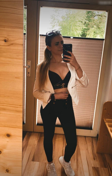 Lennaaa Rs sexy model pics