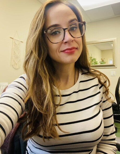 BellaSuede hot model pics