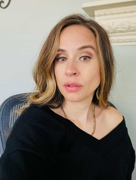 BellaSuede star nudes photo