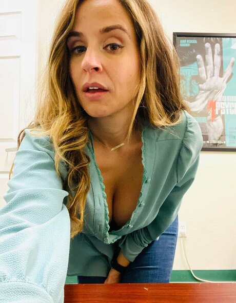 BellaSuede art star picture