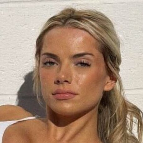 Nomi Sheridan model pornographic pics