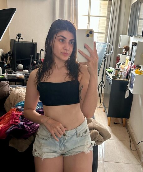 babe brunette onlyfans sexy naked image